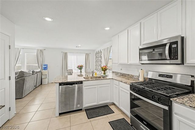 9963 Ravenswood Peak Avenue, Las Vegas, NV 89178