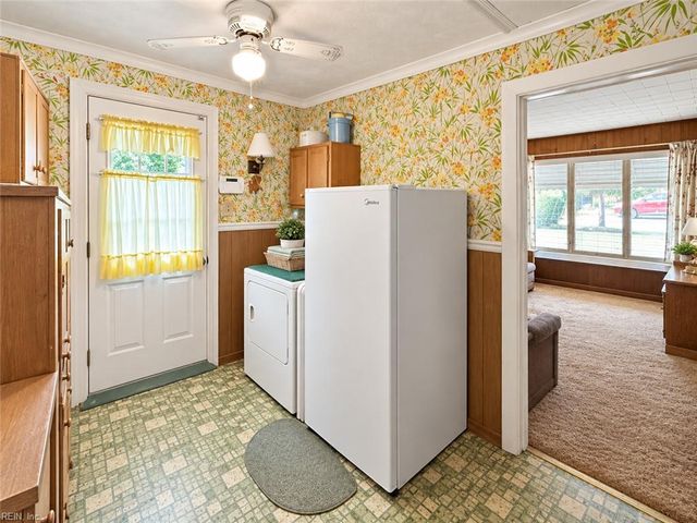8238 Driftwood DR, Norfolk, VA 23518