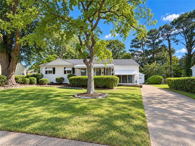 8238 Driftwood DR, Norfolk, VA 23518