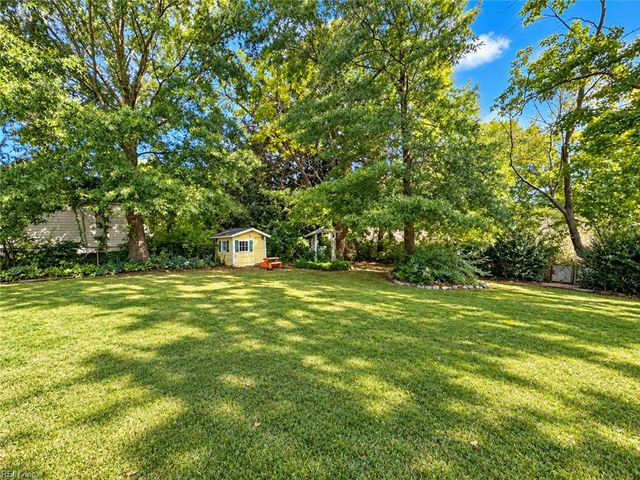 8238 Driftwood DR, Norfolk, VA 23518
