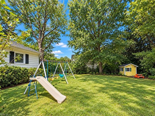 8238 Driftwood DR, Norfolk, VA 23518