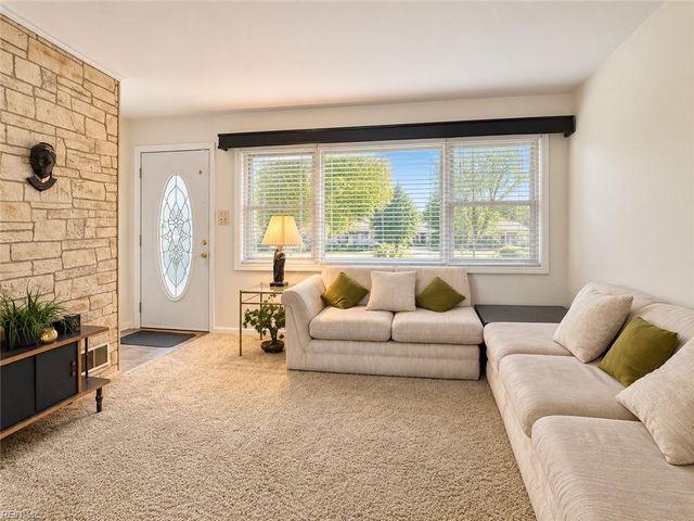 8238 Driftwood DR, Norfolk, VA 23518