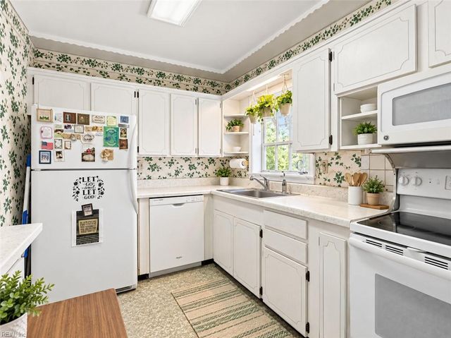 8238 Driftwood DR, Norfolk, VA 23518