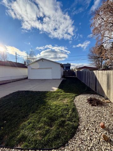 2116 Cleveland AVENUE, Racine, WI 53405