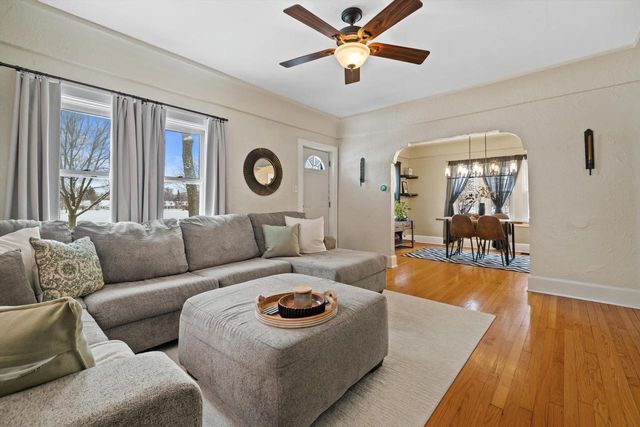 2116 Cleveland AVENUE, Racine, WI 53405