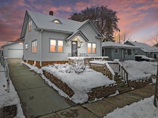 2116 Cleveland AVENUE, Racine, WI 53405