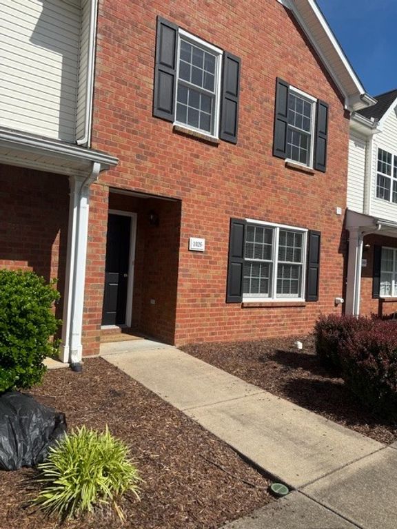 1026 Wolves Den Pl, Murfreesboro, TN 37128