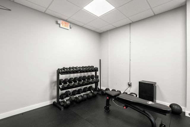 10-16 Everett St 402, Boston, MA 02128