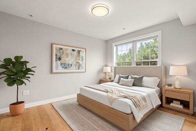 10-16 Everett St 402, Boston, MA 02128