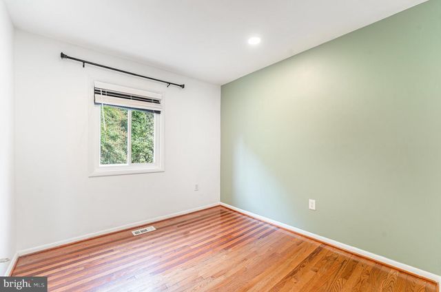 7432 LARNE LN, Lorton, VA 22079