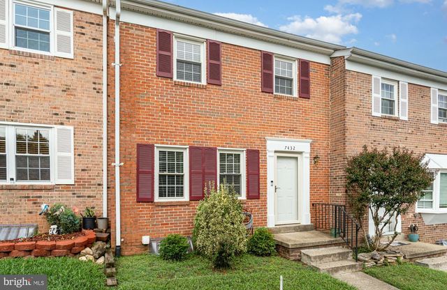 7432 LARNE LN, Lorton, VA 22079