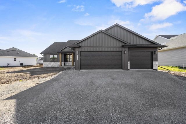 1399 CROSSROADS DRIVE, De Pere, WI 54115
