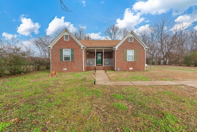 203 S Fairgrounds St, Jackson, TN 38301