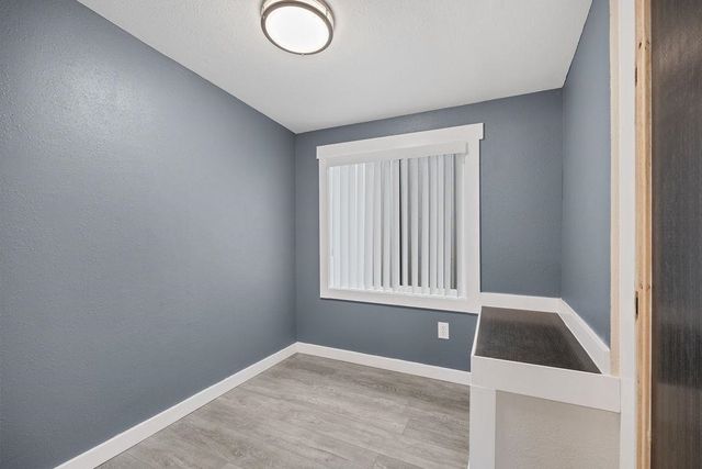 6128 N Wall St, Spokane, WA 99205