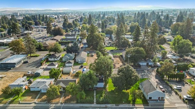 6128 N Wall St, Spokane, WA 99205