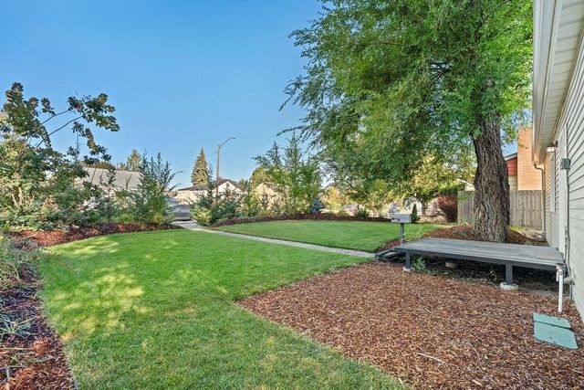 6128 N Wall St, Spokane, WA 99205