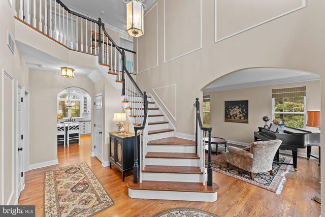 1054 W KING RD, Malvern, PA 19355