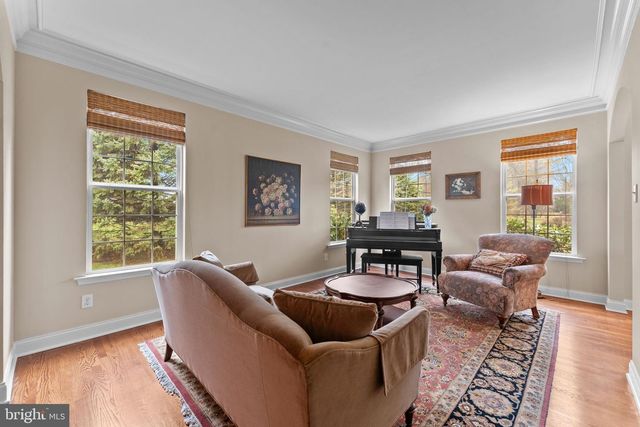 1054 W KING RD, Malvern, PA 19355