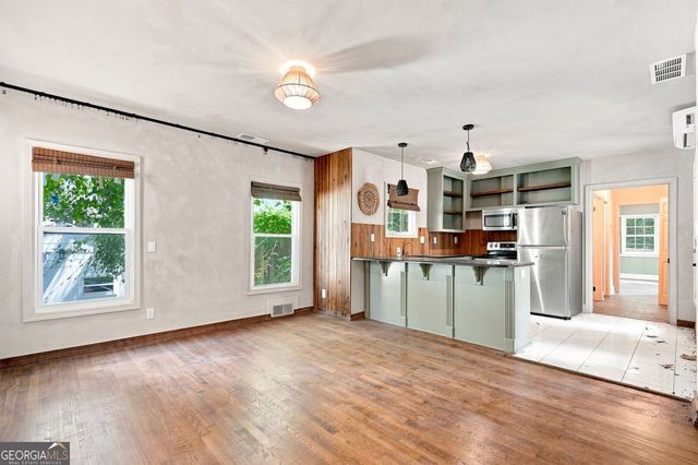 2340 Highview Road, Atlanta, GA 30311