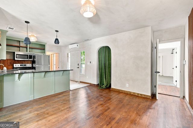 2340 Highview Road, Atlanta, GA 30311