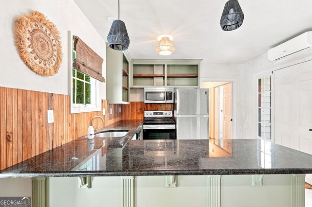 2340 Highview Road, Atlanta, GA 30311