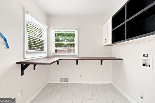 2340 Highview Road, Atlanta, GA 30311