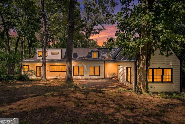 2340 Highview Road, Atlanta, GA 30311