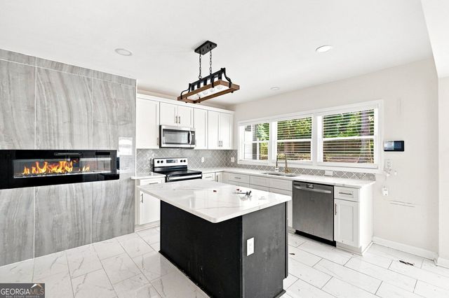 2340 Highview Road, Atlanta, GA 30311