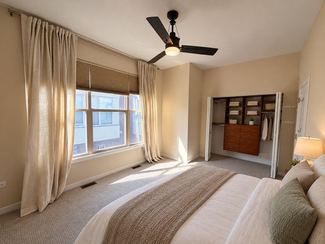 1234 W Monroe Street 7, Chicago, IL 60607