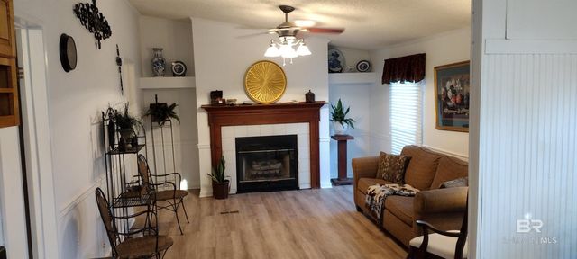 1887 Suavez Drive, Lillian, AL 36549