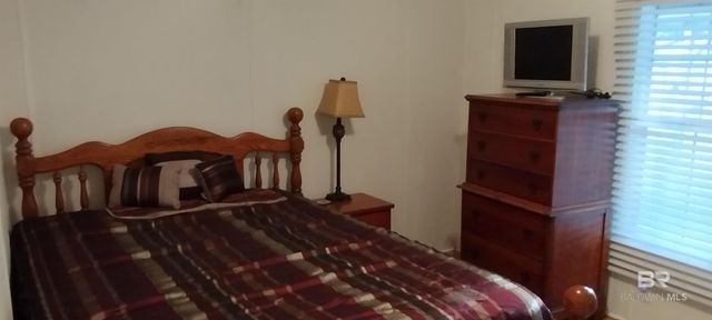 1887 Suavez Drive, Lillian, AL 36549