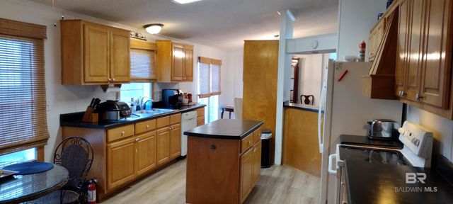 1887 Suavez Drive, Lillian, AL 36549