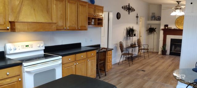 1887 Suavez Drive, Lillian, AL 36549