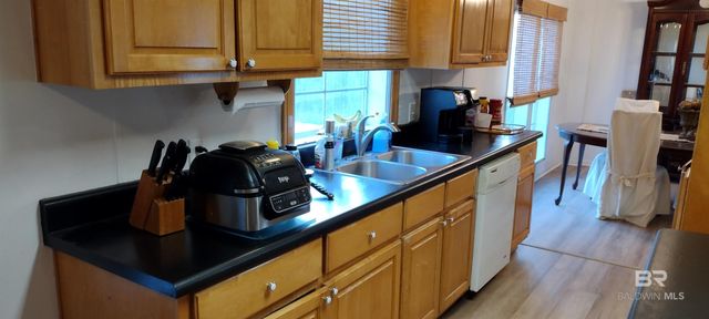 1887 Suavez Drive, Lillian, AL 36549