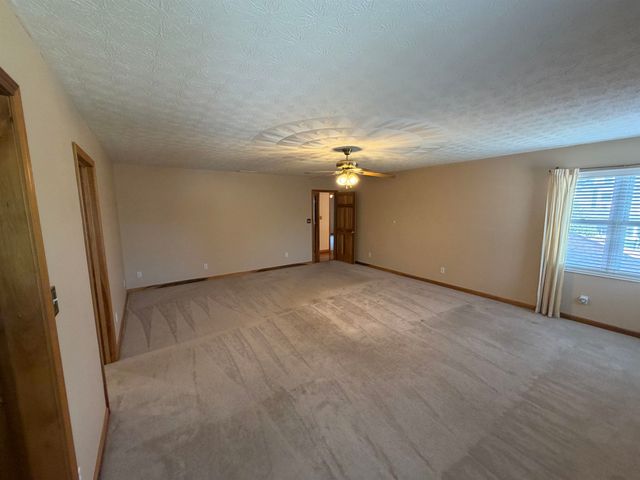 389 W 1st Street, Ceredo, WV 25507