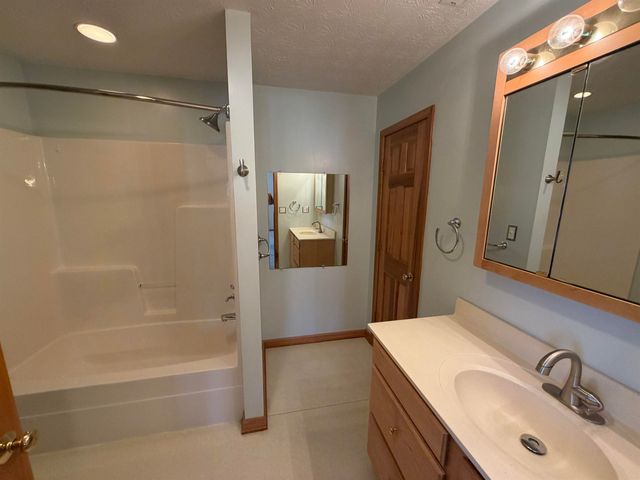 389 W 1st Street, Ceredo, WV 25507