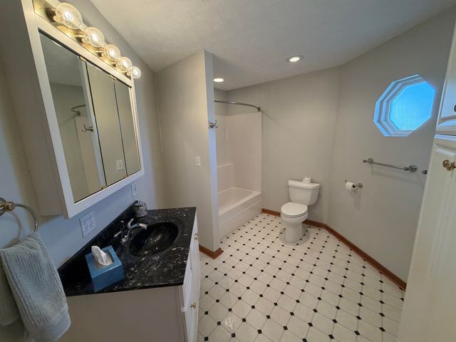 389 W 1st Street, Ceredo, WV 25507