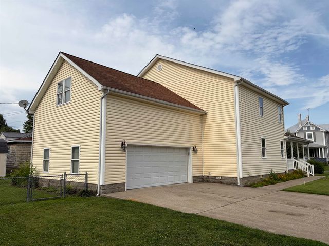 389 W 1st Street, Ceredo, WV 25507