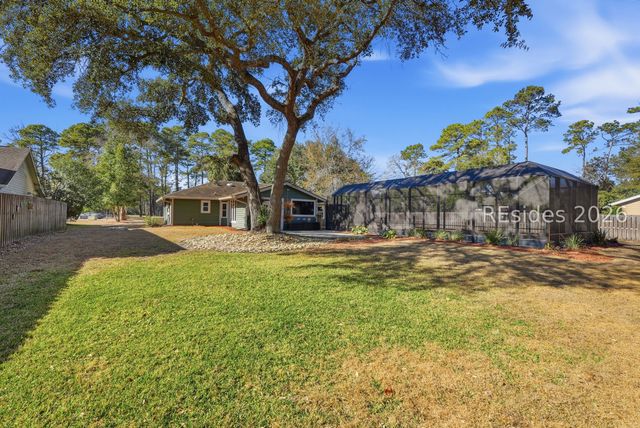30 Sugaree Dr, Bluffton, SC 29910