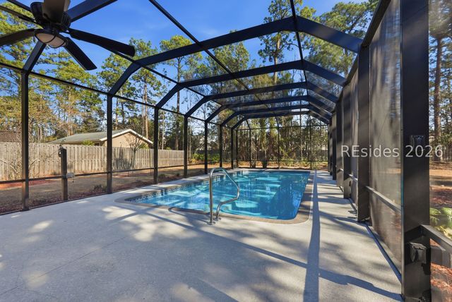 30 Sugaree Dr, Bluffton, SC 29910