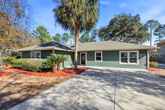 30 Sugaree Dr, Bluffton, SC 29910