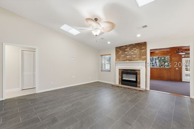 30 Sugaree Dr, Bluffton, SC 29910