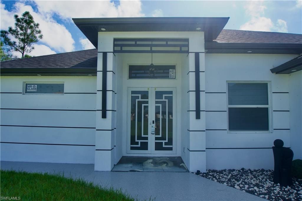 1002 Wagner AVE, LEHIGH ACRES, FL 33972 — photo 2