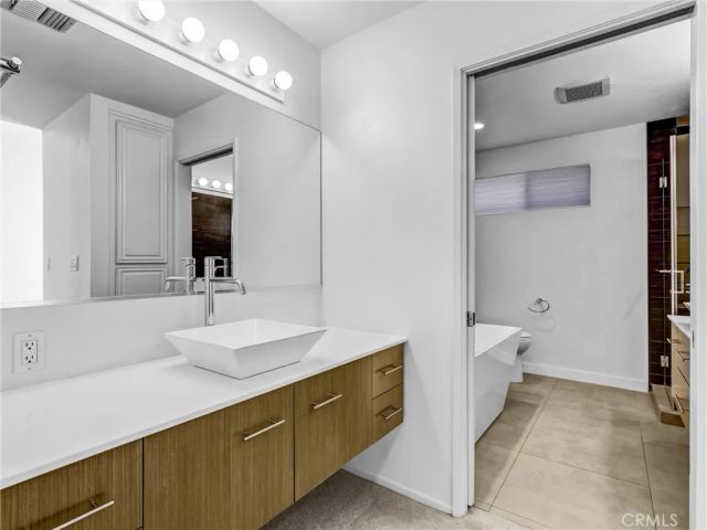 1825 westholme Avenue 4, Los Angeles, CA 90025