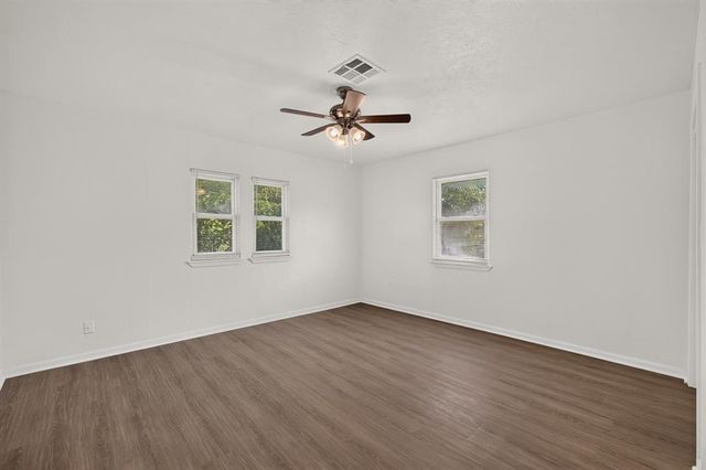 1270 N 1st Street, Harrah, OK 73045