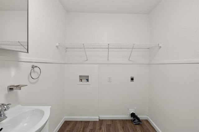 1270 N 1st Street, Harrah, OK 73045