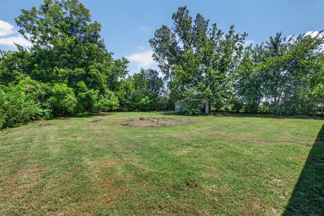 1270 N 1st Street, Harrah, OK 73045