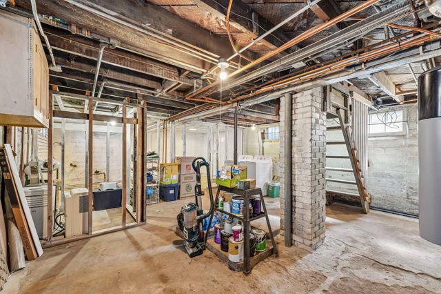 1158 Lawson Avenue E, Saint Paul, MN 55106