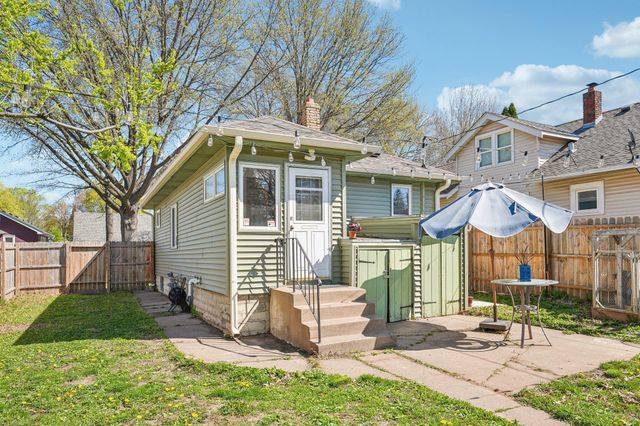 1158 Lawson Avenue E, Saint Paul, MN 55106