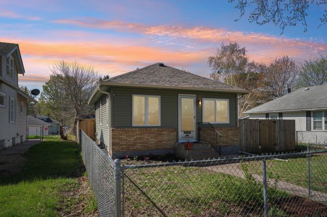 1158 Lawson Avenue E, Saint Paul, MN 55106